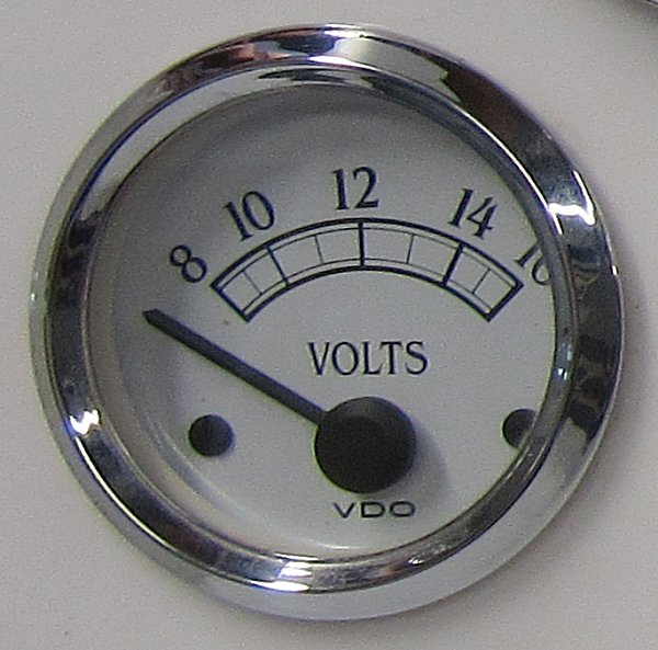 Voltmeter Chrome Bezel Classic style face 8-16 range 12V
