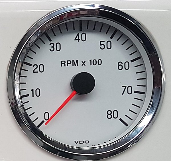 Tachometer Chrome Bezel 1-7000rpm 85mm dia. 12v