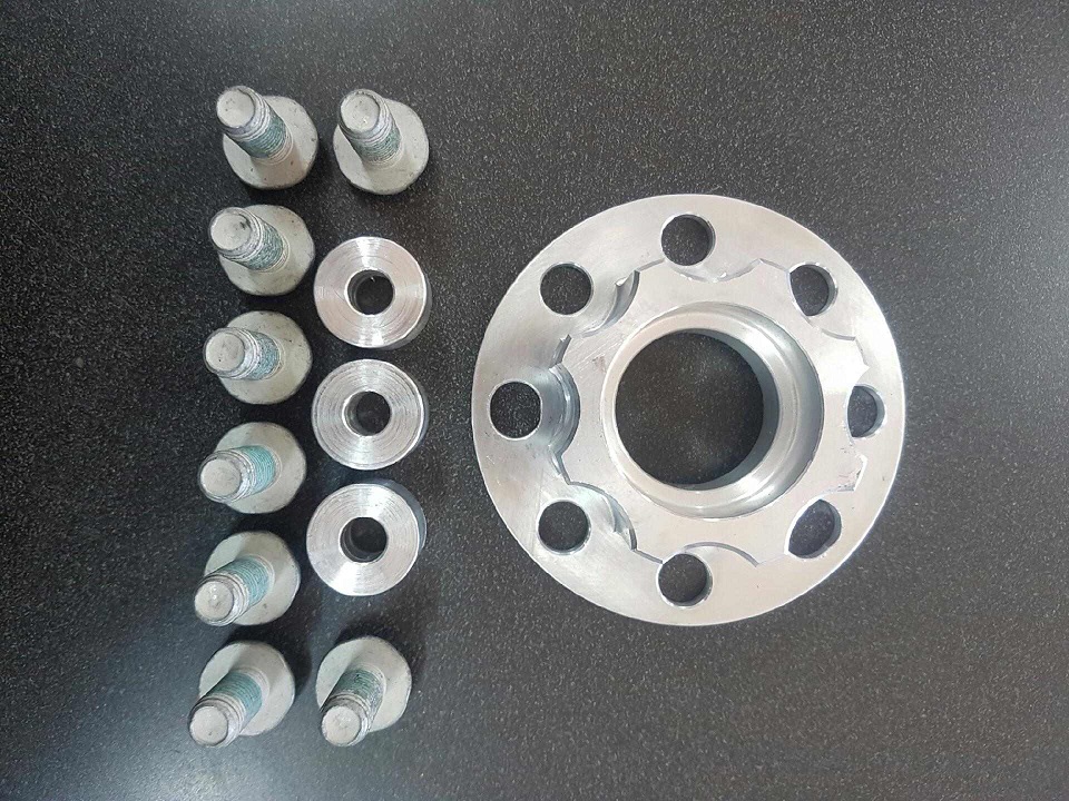 LSA S/C > CHEV CRANK ADAPTOR. TO BE USED WHEN USING ORIGINAL CHEV TORQUE CONVERTER WITH LHS S/MOTOR CONVERSION.