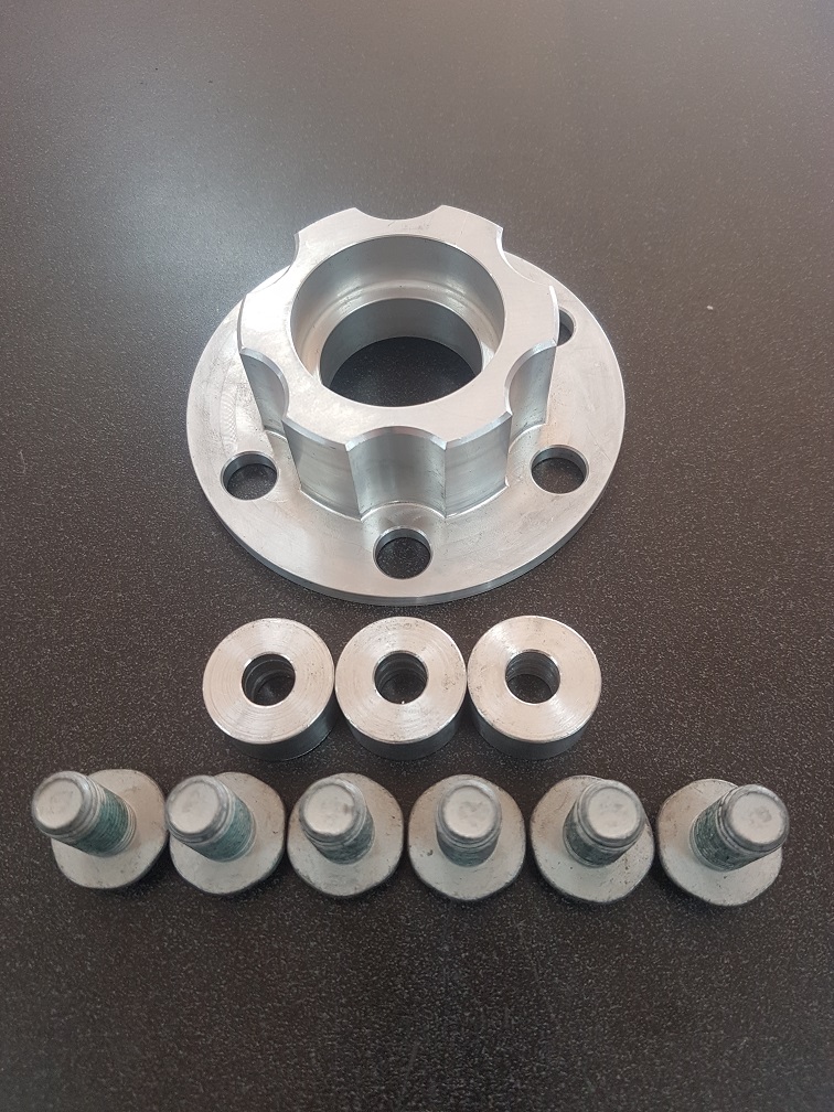 Adaptor Crank Bung for LS1-2-3 engines fitted with LHS starter motor conversion kit. This unit allows the use of original Chev Torque Converter from Powerglide-T350-T400 Auto Transmissions behind LS engines.