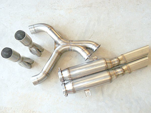 V8 Race Car System - Built by Jimmys Fab Shop uses Merg collectors - 3.5in mandrel bends - Jimmys 3.5in mufflers all made from 321 Stainless Steel.