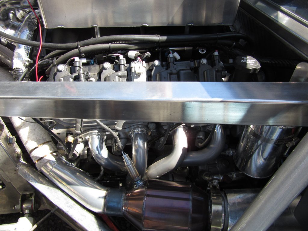 The Cat converters where up-graded to Euro 4 to meet todays standards. The engine pipe had to be re-made in stainless steel to suit.