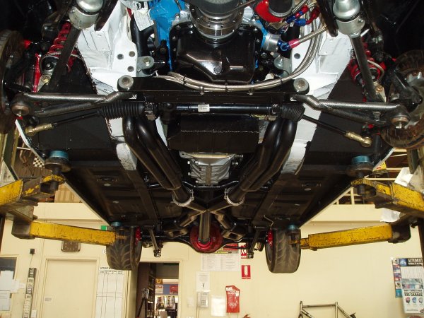 Dual system with high performance spiral mufflers.