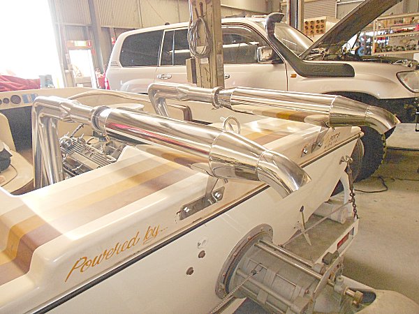 The 5in O.D. Mufflers were built with quality Polished Stainless Steel. All pipes are Mandrel bent and Tig welded for Reliability and Performance.