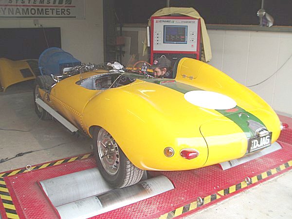Jaguar 4.2 engine set up�to run E.F.I using Delco 808 computer.